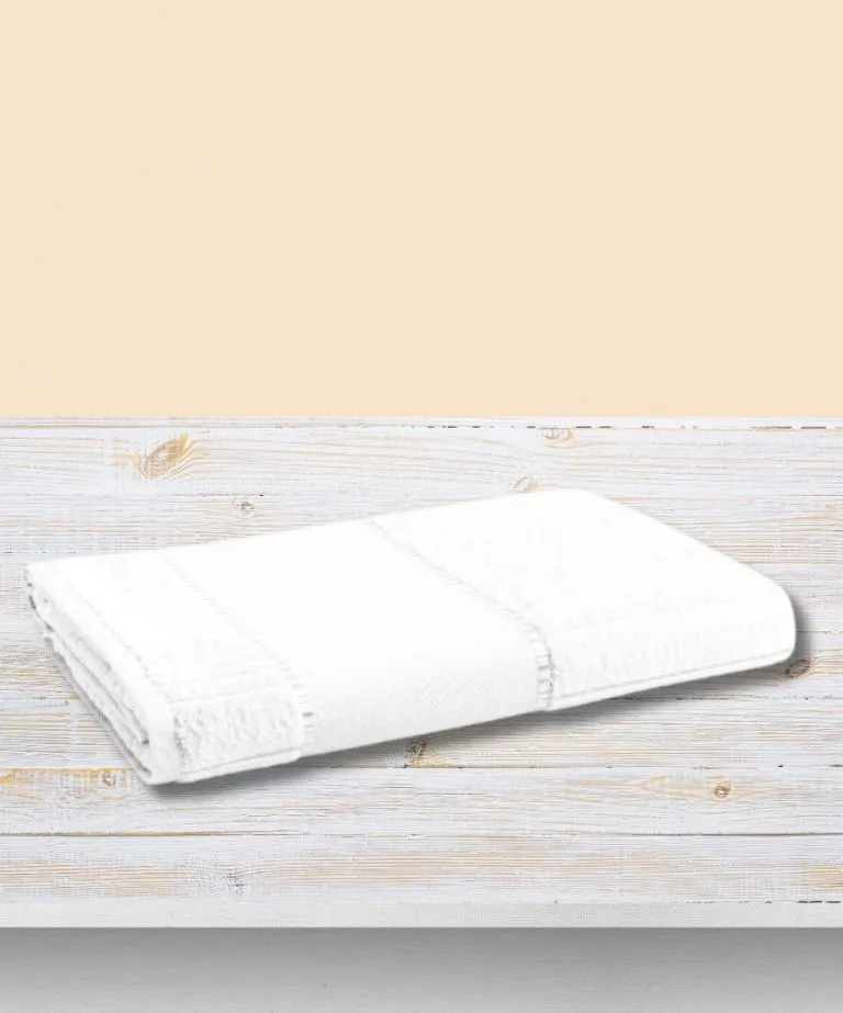 Toalha de Lavabo Karsten Stella 30X45 cm para Pintar e Bordar na máquina