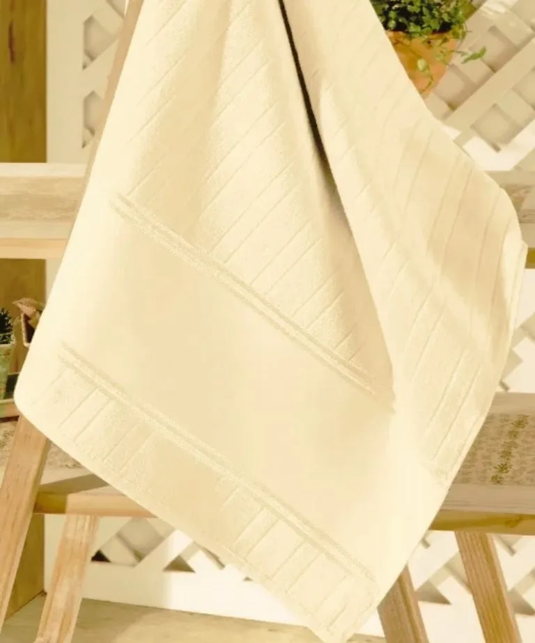Toalha de Banho Döhler Artesanalle 70X140 cm para Pintar e Bordar bege claro