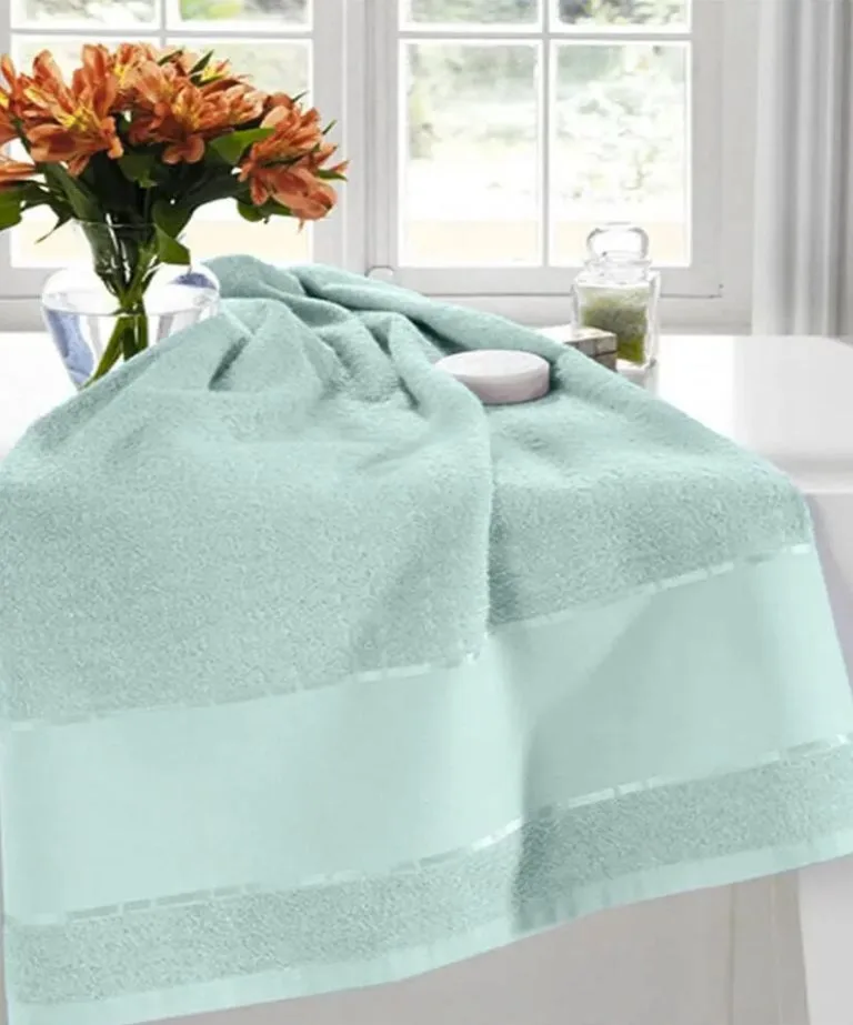 Toalha Multi Arte III 50x80 cm para Pintar e Bordar à Máquina Döhler verde